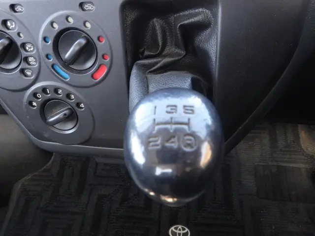 トヨタ ライトエーストラック DBF-S402U(2WD)の写真12