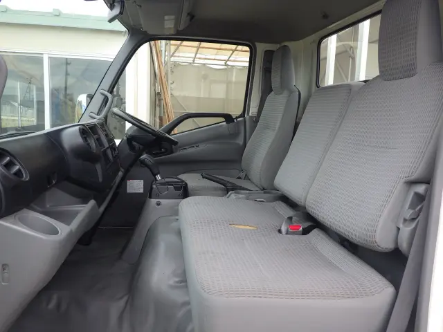 トヨタ ダイナ TPG-XZU710(2WD)の写真8