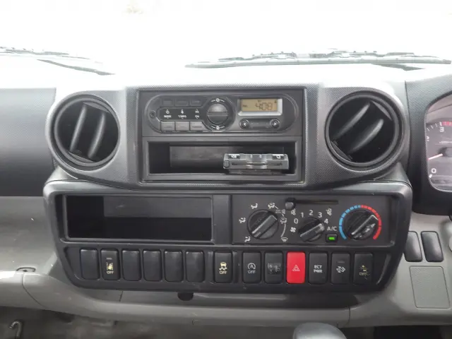 トヨタ ダイナ ＴＰＧ-ＸＺＣ605(2WD)の写真9