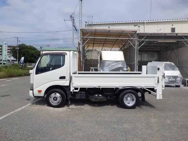 トヨタ ダイナ TPG-XZU605(2WD)の写真3