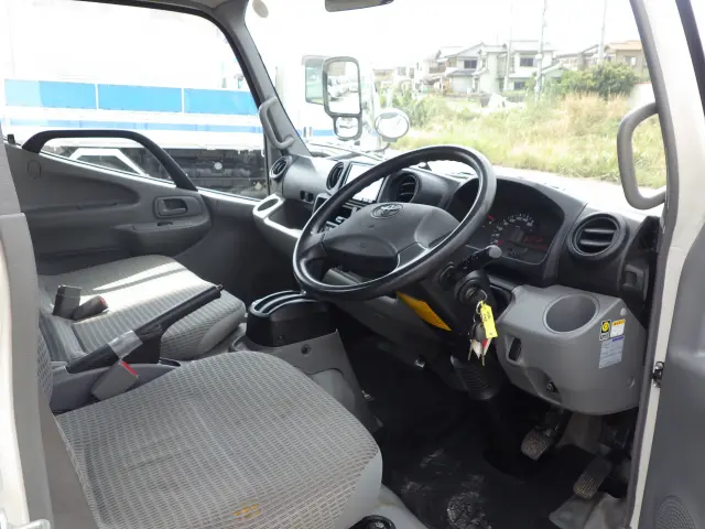 トヨタ ダイナ TPG-XZU605(2WD)の写真6
