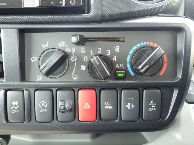 トヨタ ダイナ TPG-XZU605(2WD)の写真10