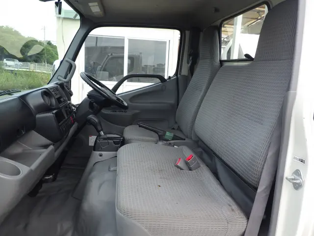 トヨタ ダイナ TPG-XZC605(2WD)の写真8