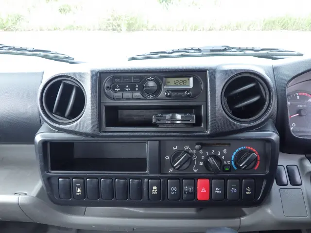 トヨタ ダイナ TPG-XZC605(2WD)の写真9