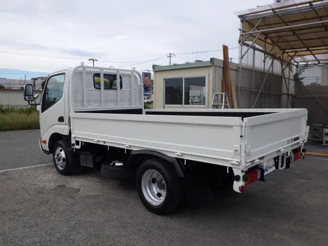 トヨタ ダイナ TPG-XZC605(2WD)の写真2