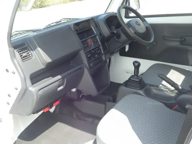 日産 クリッパートラック EBD-DR16T(2WD)の写真8