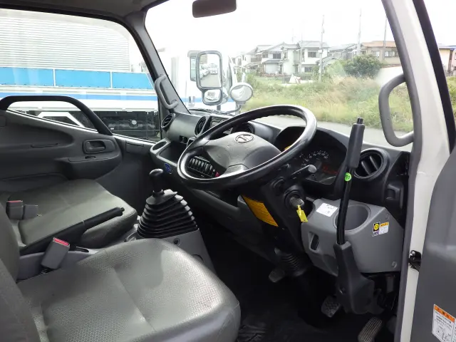 日野 デュトロ TKG-XZU620T(2WD)の写真6