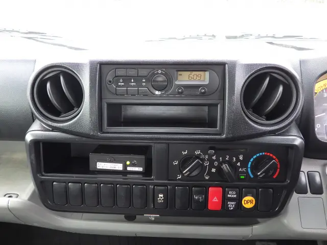 日野 デュトロ TKG-XZU620T(2WD)の写真9