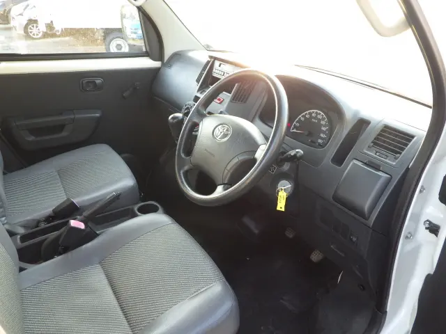 トヨタ タウンエーストラック DBF-S402U(2WD)の写真6