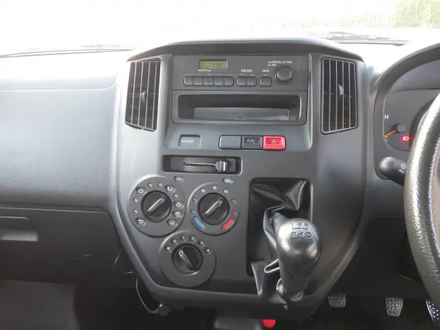 トヨタ タウンエーストラック DBF-S402U(2WD)の写真9