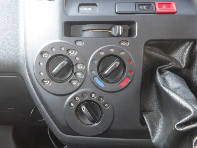 トヨタ タウンエーストラック DBF-S402U(2WD)の写真11