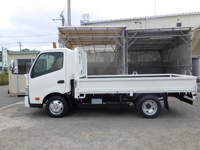 トヨタ ダイナ TKG-XZU700(2WD)の写真3
