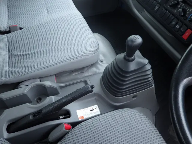 トヨタ ダイナ TKG-XZU700(2WD)の写真17