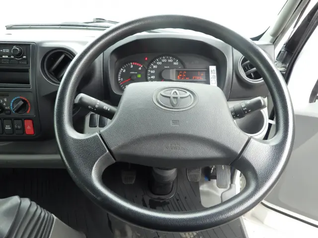 トヨタ ダイナ TKG-XZU700(2WD)の写真18