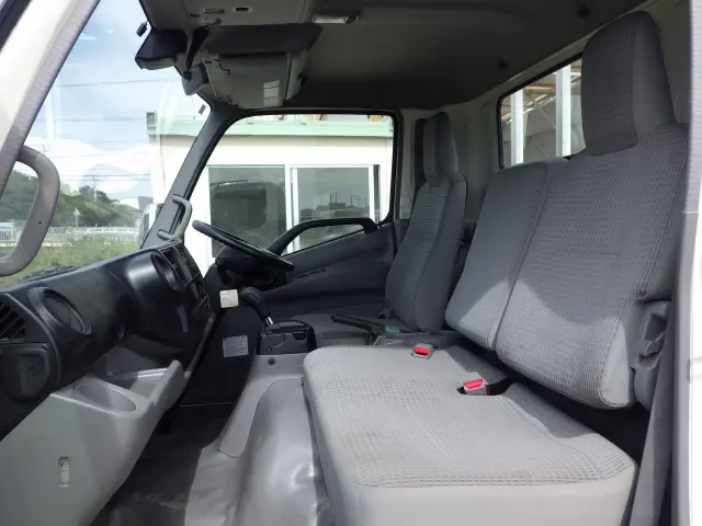 トヨタ ダイナ TPG-XZU710(2WD)の写真8