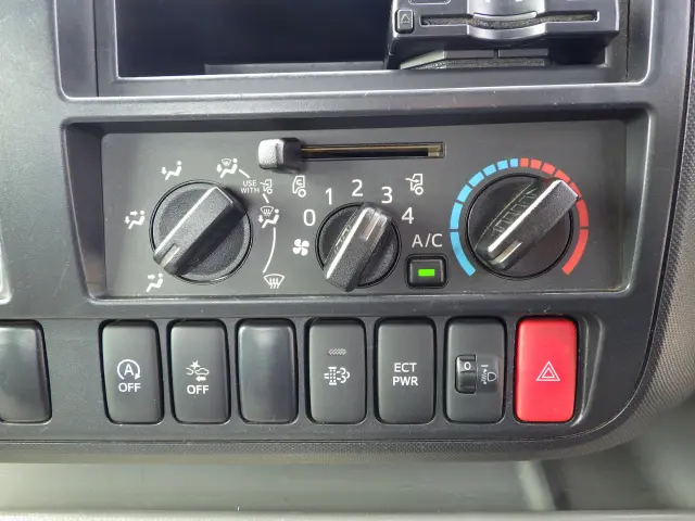 トヨタ ダイナ TPG-XZU710(2WD)の写真12