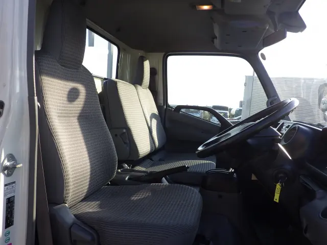 トヨタ ダイナ TPG-XZU710(2WD)の写真7