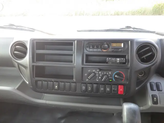 トヨタ ダイナ TPG-XZU710(2WD)の写真9