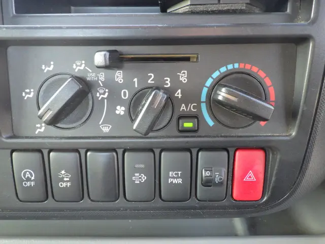 トヨタ ダイナ TPG-XZU710(2WD)の写真11