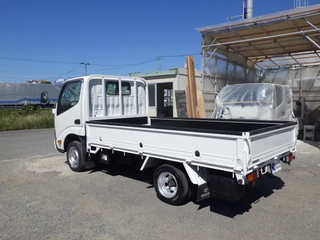 トヨタ トヨエース QDF-KDY231(2WD)の写真2