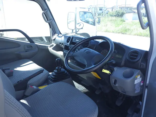 トヨタ トヨエース QDF-KDY231(2WD)の写真6