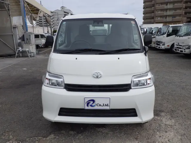 トヨタ タウンエーストラック 5BF-S403U(2WD)の写真4