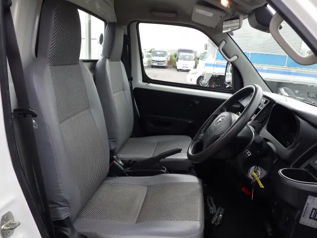 トヨタ タウンエーストラック 5BF-S403U(2WD)の写真7