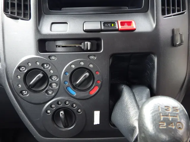 トヨタ タウンエーストラック 5BF-S403U(2WD)の写真11