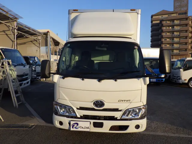 トヨタ ダイナ 2RG-XZC605(2WD)の写真4
