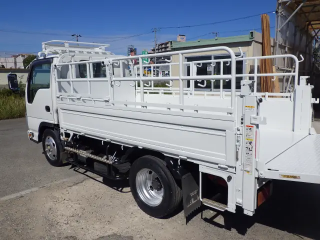いすゞ エルフ TRG-NKR85A(2WD)の写真25