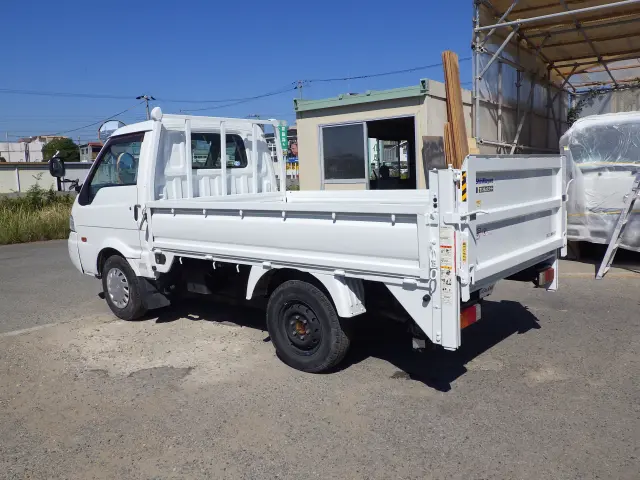 マツダ ボンゴトラック DBF-SLP2T(2WD)の写真2