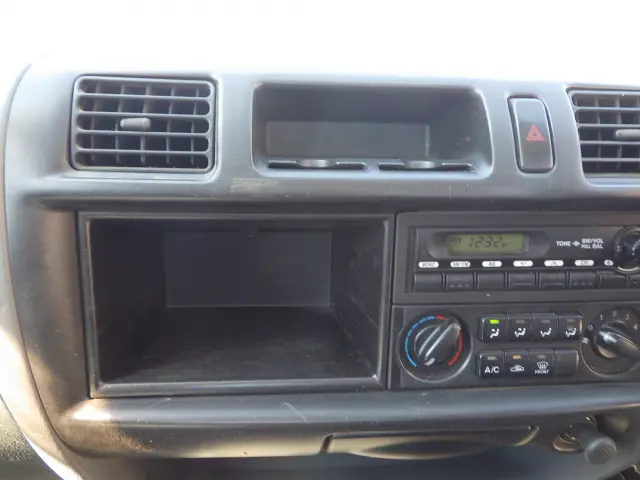 マツダ ボンゴトラック DBF-SLP2T(2WD)の写真11