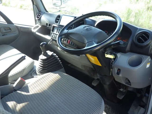 トヨタ トヨエース TKG-XZU605(2WD)の写真6