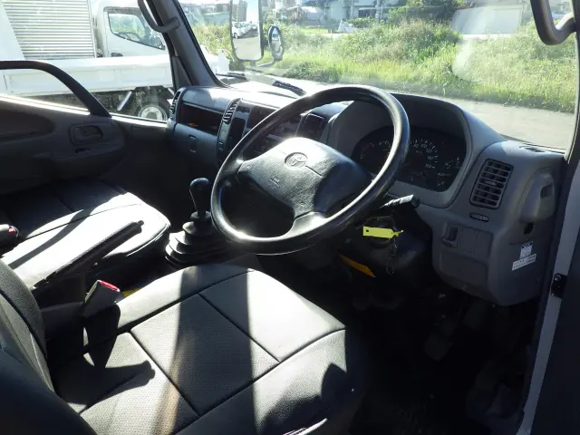 トヨタ トヨエース QDF-KDY231(2WD)の写真6