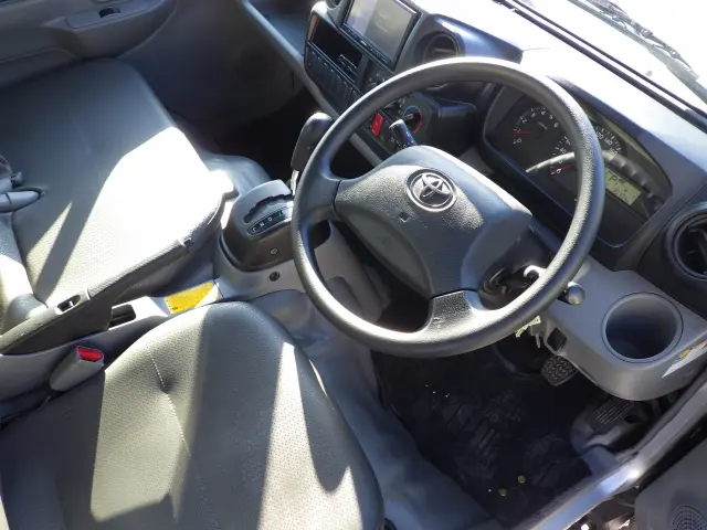 トヨタ トヨエース QDF-KDY231(2WD)の写真6