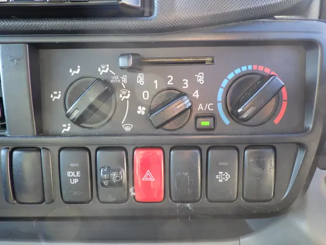トヨタ トヨエース QDF-KDY231(2WD)の写真10