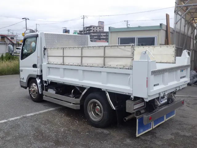 三菱 キャンター 2RG-FBA60(2WD)の写真2
