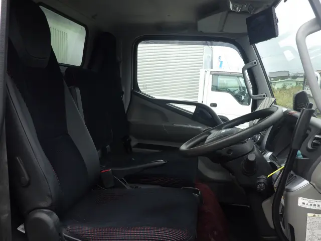 三菱 キャンター 2RG-FBA60(2WD)の写真7