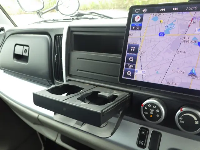 三菱 キャンター 2RG-FBA60(2WD)の写真12