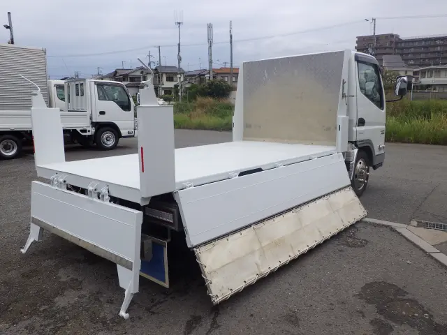 三菱 キャンター 2RG-FBA60(2WD)の写真23