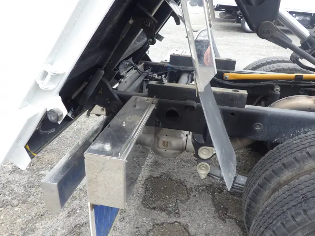 三菱 キャンター 2RG-FBA60(2WD)の写真33