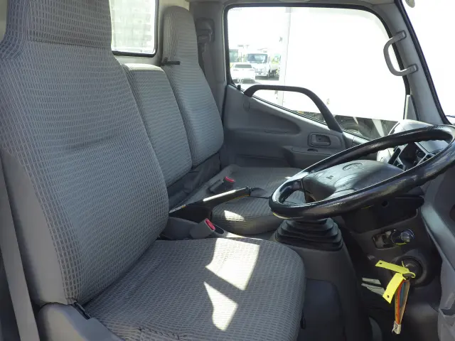 トヨタ ダイナ ABF-TRY220(2WD)の写真7