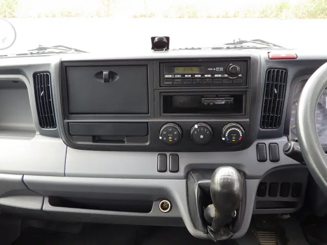 日産 アトラス TKG-FBA3W(2WD)の写真9