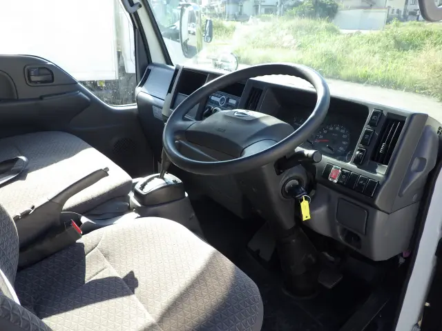 日産 アトラス 2RG-AHR88A(2WD)の写真6