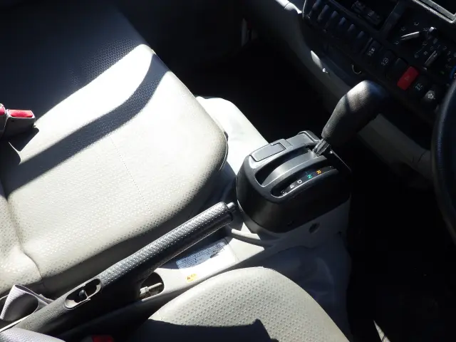 トヨタ ダイナ TKG-XZC645(2WD)の写真15