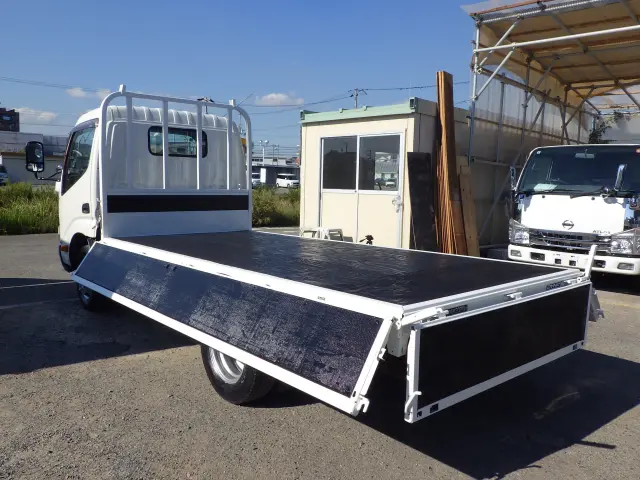 トヨタ ダイナ TKG-XZC645(2WD)の写真21