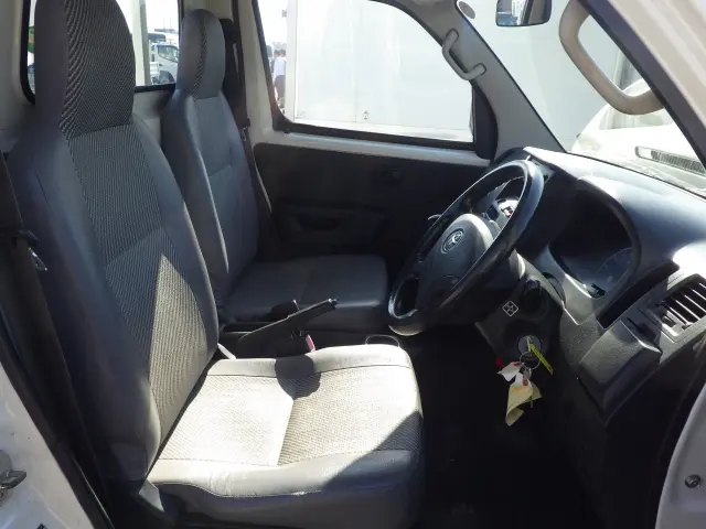 トヨタ タウンエーストラック DBF-S402U(2WD)の写真7