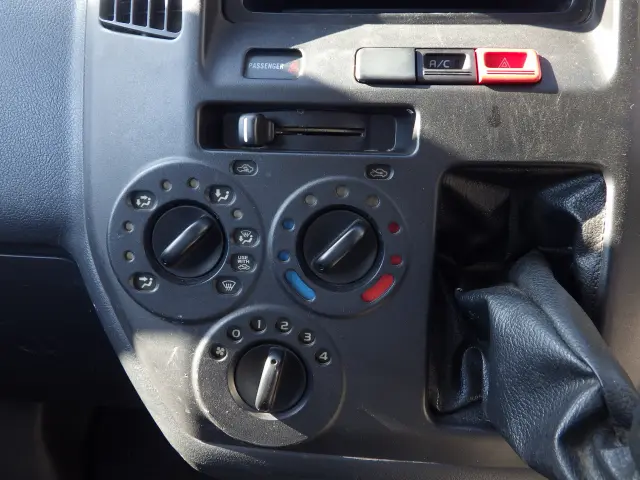 トヨタ タウンエーストラック DBF-S402U(2WD)の写真11