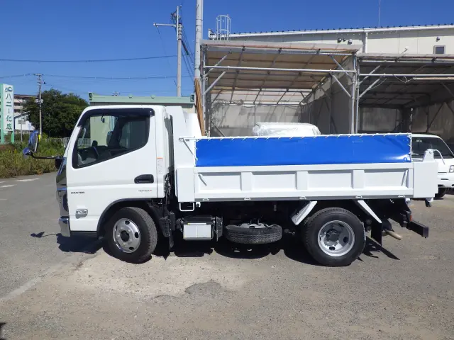 三菱 キャンター 2RG-FBA60(2WD)の写真3