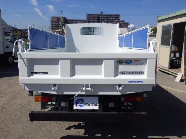 三菱 キャンター 2RG-FBA60(2WD)の写真5